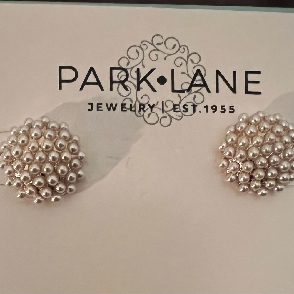 Park Lane sweet pea earrings